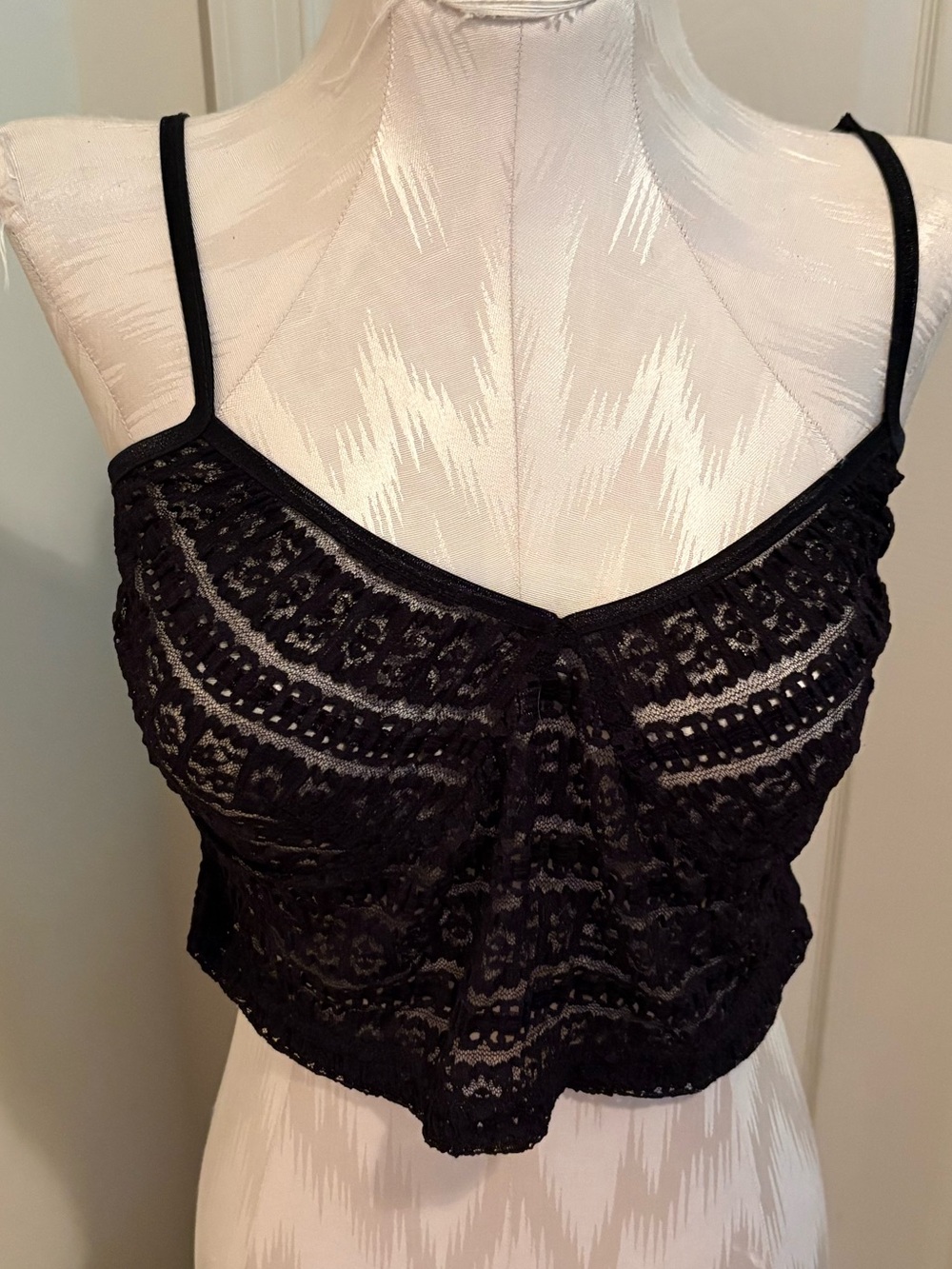 bebe Black Lace Camisole Top cropped size P